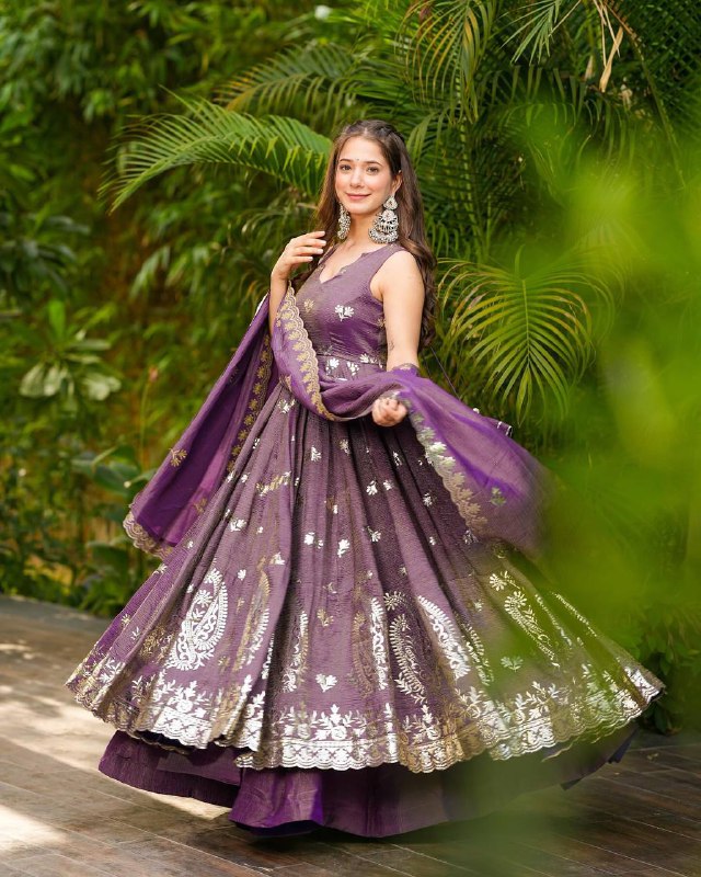 Yashika Classic Banarasi Anarkali Set