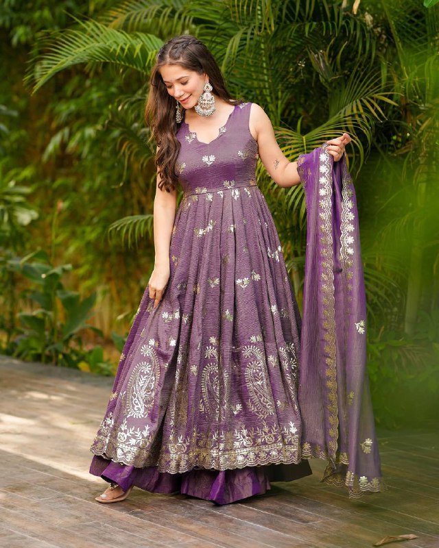 Yashika Classic Banarasi Anarkali Set