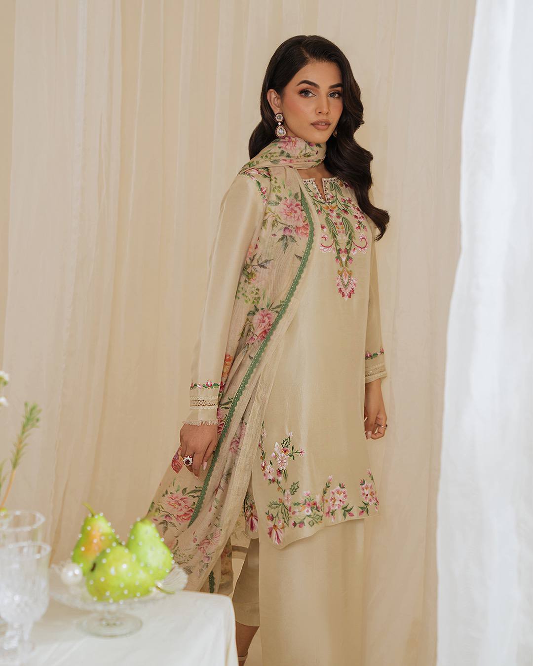 Aayat Elegance Cream Embroidered Kurta Set