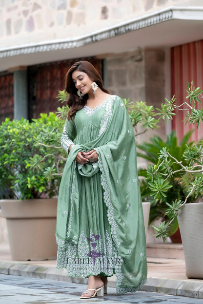 Sparkling Green embroidered set