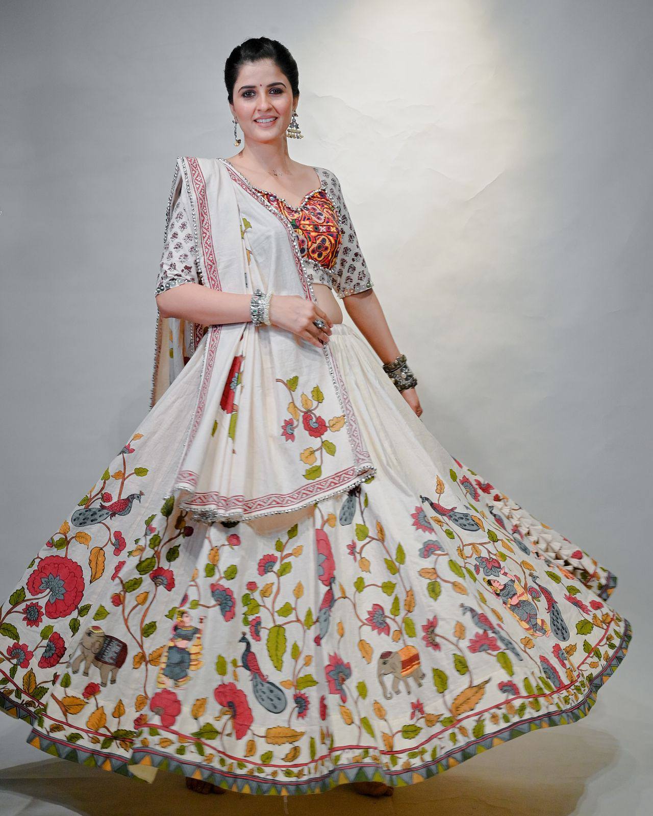 The Carnival Couture Gamathi work And Real Mirror work Tradition Lehenga Choli