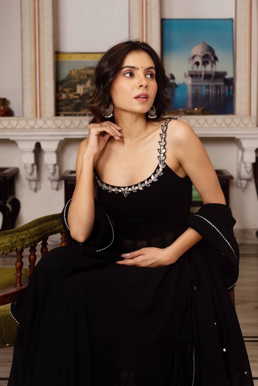Mehrunisa  Nazaakat  Midnight Magic  Black Anarkali Set