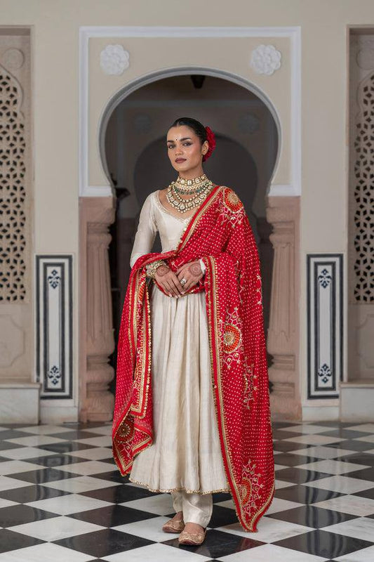 Elina’s Royal Bandhani Grandeur Off-White Classic Anarkali