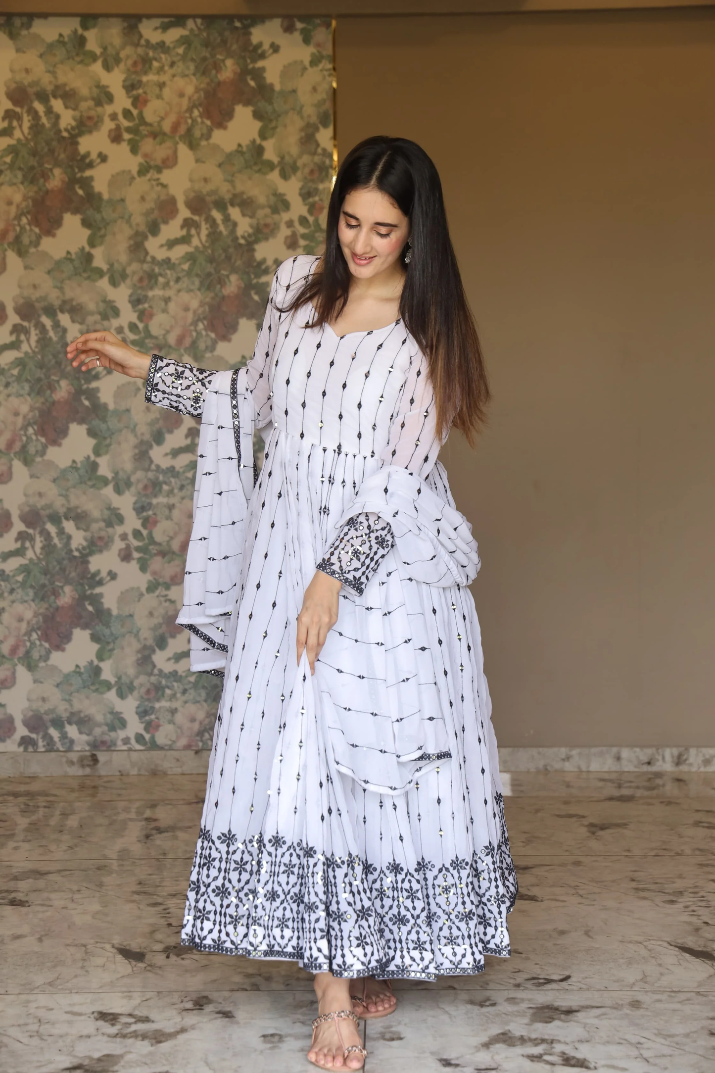 ADITI'S WHITE COLOURED ANARKALI SUIT SET TD-04