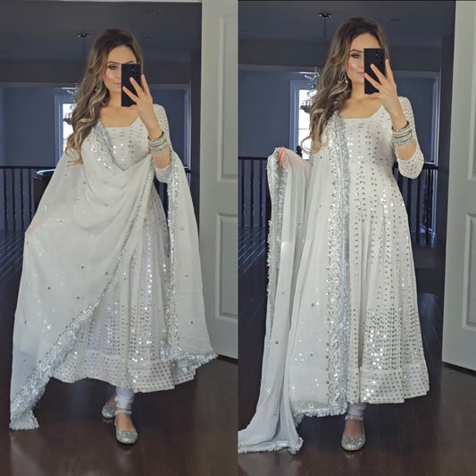 💕*Presenting New  Đěsigner Anarkali Suit In New Fancy Style* (UC-394)👌💕